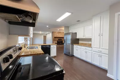 328 Lake View Drive, Montgomery, TX 77356 - Photo 11