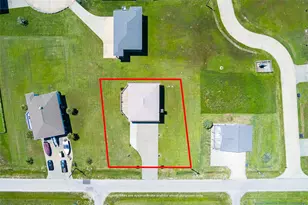 817 Boyt Rd, Crystal Beach, TX 77650 - Photo 9