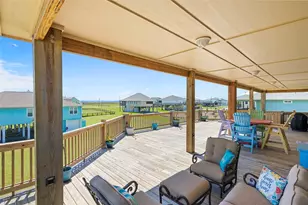 817 Boyt Rd, Crystal Beach, TX 77650 - Photo 13