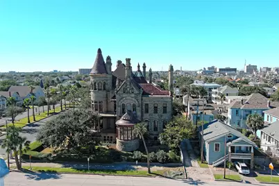 7000 Seawall Boulevard #422, Galveston, TX 77551 - Photo 37