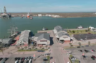 7000 Seawall Blvd, Galveston, TX 77551 - Photo 33