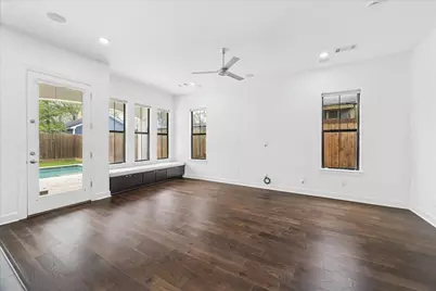 2011 Colorado Street, Houston, TX 77007 - Photo 3