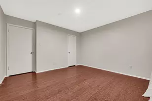 11826 Oceanview St, Houston, TX 77071 - Photo 17