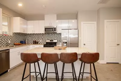 119 E 32nd Street #A, Houston, TX 77018 - Photo 1