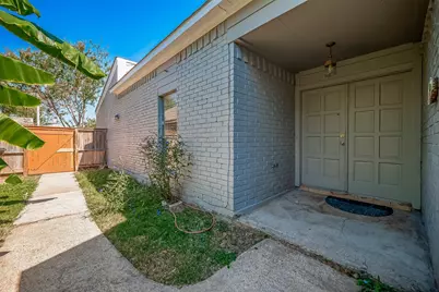 6363 Ivyknoll Drive Drive, Houston, TX 77035 - Photo 33