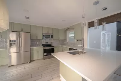 6363 Ivyknoll Drive Drive, Houston, TX 77035 - Photo 9