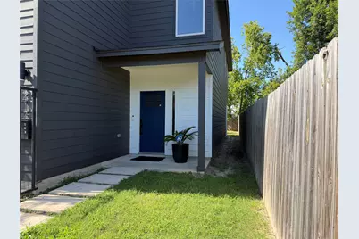 2417 Noble Street, Houston, TX 77026 - Photo 3