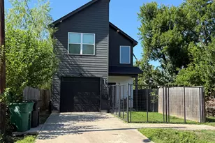 2417 Noble St, Houston, TX 77026 - Photo 1