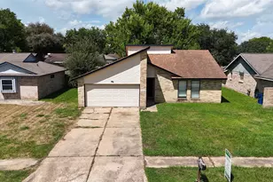 45 Ranch House Loop, Angleton, TX 77515 - Photo 1