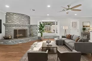 11002 Renwick Dr, Houston, TX 77096 - Photo 5