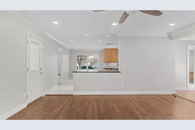 11002 Renwick Drive, Houston, TX 77096 - Photo 7