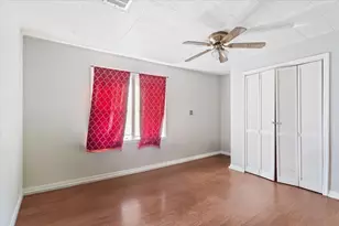 1301 S Walker St, Belton, TX 76513 - Photo 7