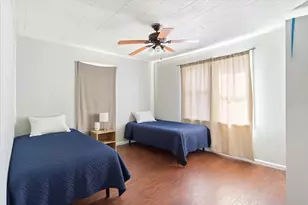 1301 S Walker St, Belton, TX 76513 - Photo 9