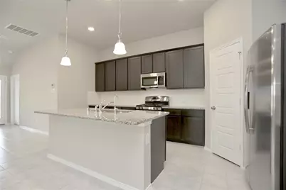 2123 Santa Ana Way, Baytown, TX 77523 - Photo 3