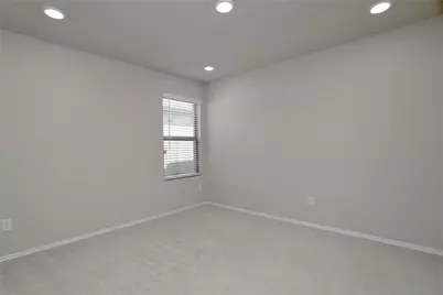 2123 Santa Ana Way, Baytown, TX 77523 - Photo 17