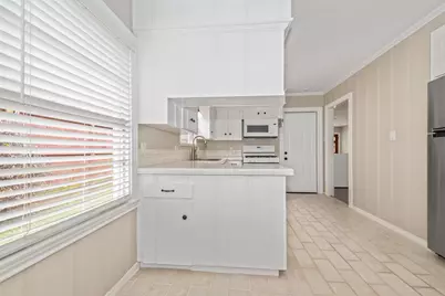 1011 W 41st Street, Houston, TX 77018 - Photo 11