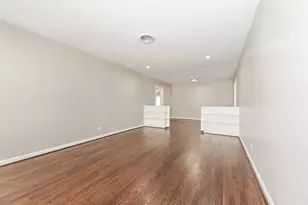 1011 W 41st St, Houston, TX 77018 - Photo 3