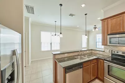 2726 Misty Heath Ln Lane, Houston, TX 77082 - Photo 9