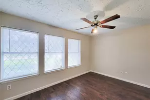 9415 Beckford Dr, Houston, TX 77099 - Photo 19