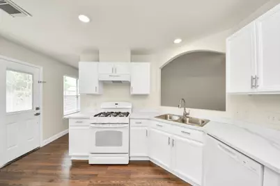 18910 Bonners Park Circle, Katy, TX 77449 - Photo 9