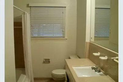 6417 Edgemoor Drive, Houston, TX 77074 - Photo 7