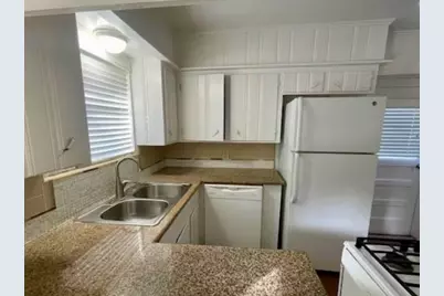 6417 Edgemoor Drive, Houston, TX 77074 - Photo 3
