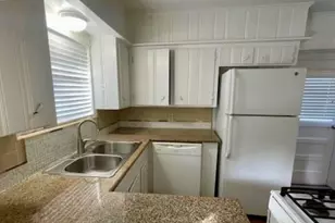 6417 Edgemoor Dr, Houston, TX 77074 - Photo 3