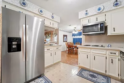 5923 Pinewood Springs Drive, Houston, TX 77066 - Photo 13