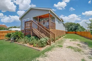 4802 Crane St, Hitchcock, TX 77563 - Photo 1