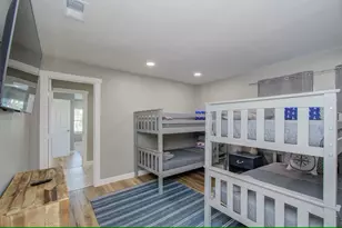 4802 Crane St, Hitchcock, TX 77563 - Photo 15