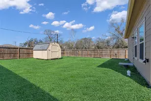 2511 17th St, Hempstead, TX 77445 - Photo 23