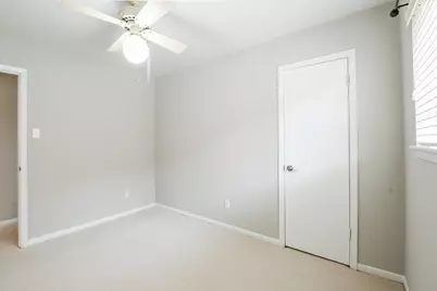 6303 Heatherbloom Drive, Houston, TX 77085 - Photo 19