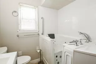 6303 Heatherbloom Dr, Houston, TX 77085 - Photo 17