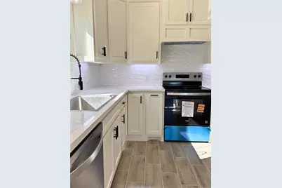 865 Dundee, Vidor, TX 77662 - Photo 5