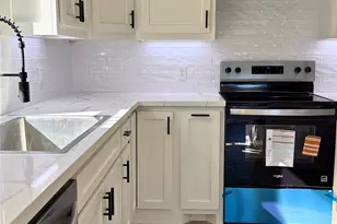 865 Dundee, Vidor, TX 77662 - Photo 5