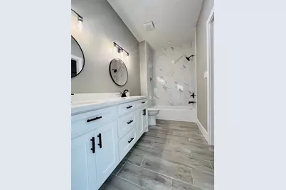 865 Dundee, Vidor, TX 77662 - Photo 3