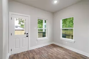 10301 Ashville Dr, Houston, TX 77051 - Photo 9