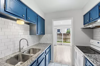 7900 Westheimer Road #145, Houston, TX 77063 - Photo 15