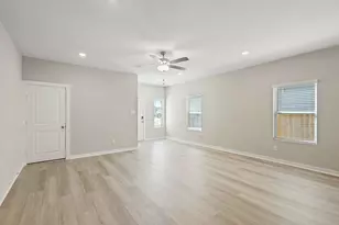 13318 Prado Ridge Ln, Rosharon, TX 77583 - Photo 11