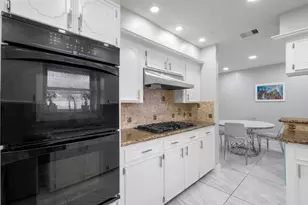 10706 Sagegreen Dr, Houston, TX 77089 - Photo 11