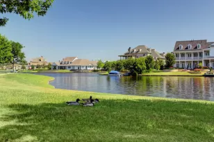 31 E Breezy Way, The Woodlands, TX 77380 - Photo 31