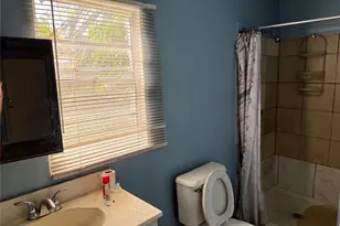 7952 Cinderella St, Houston, TX 77028 - Photo 15