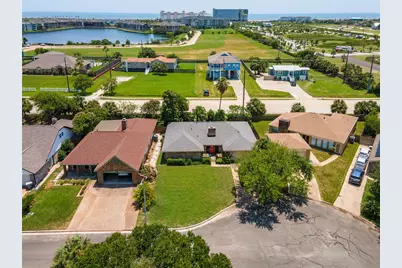 43 Quintana Drive, Galveston, TX 77554 - Photo 5