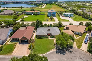 43 Quintana Dr, Galveston, TX 77554 - Photo 5