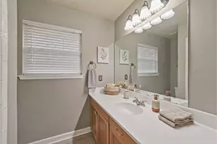 5007 W Plum St, Pearland, TX 77581 - Photo 9