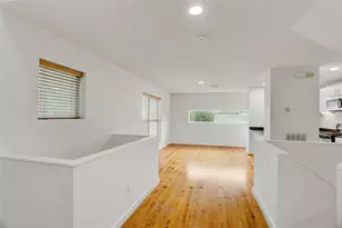 2720 Chenevert St, Houston, TX 77004 - Photo 31