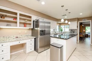 3830 E Creek Club Dr, Missouri City, TX 77459 - Photo 11