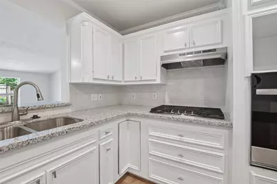 3 20th Avenue N, Texas City, TX 77590 - Photo 11