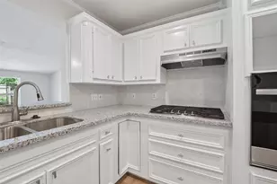 3 20th Ave N, Texas City, TX 77590 - Photo 11