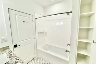 2102 Mechanic St, Galveston, TX 77550 - Photo 13